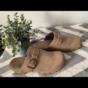 Women shoe size 7 very comfortable